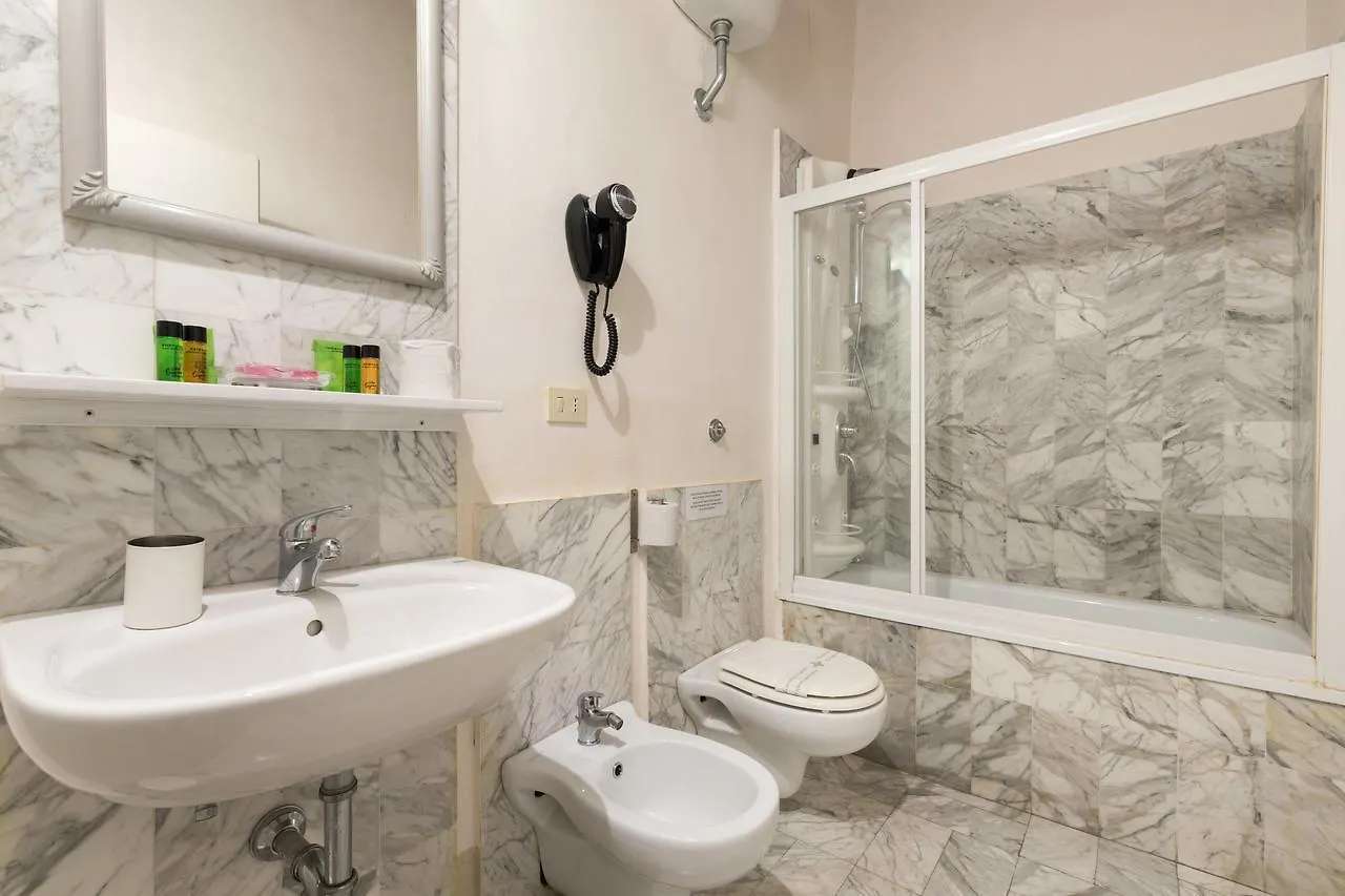 F6 - Santa Croce One Bedroom Flat For 2 Or 3 Guests Florence