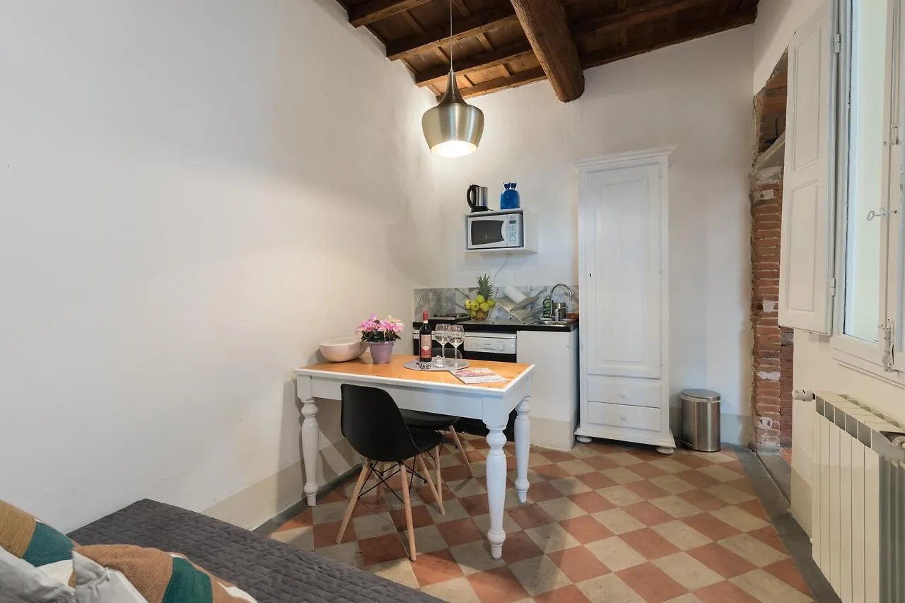 F6 - Santa Croce One Bedroom Flat For 2 Or 3 Guests Florencie Apartmán